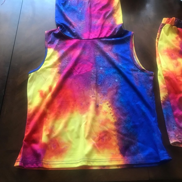 Short set - Picture 3 of 4